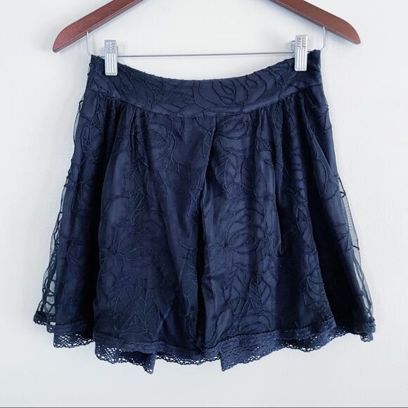 Free People Embroidered Lace Overlay Pleated Mini Skirt Black XS EUC - Picture 10 of 11